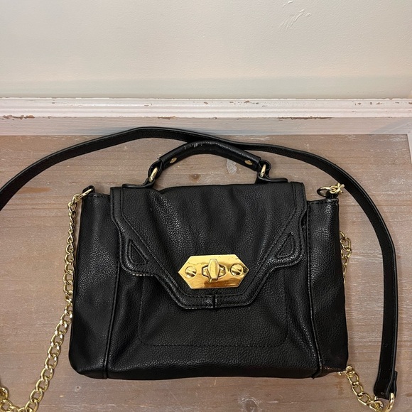 Steve Madden Hobo Cross Body w/Chain Purse Handbag Black Gold - Picture 4 of 11